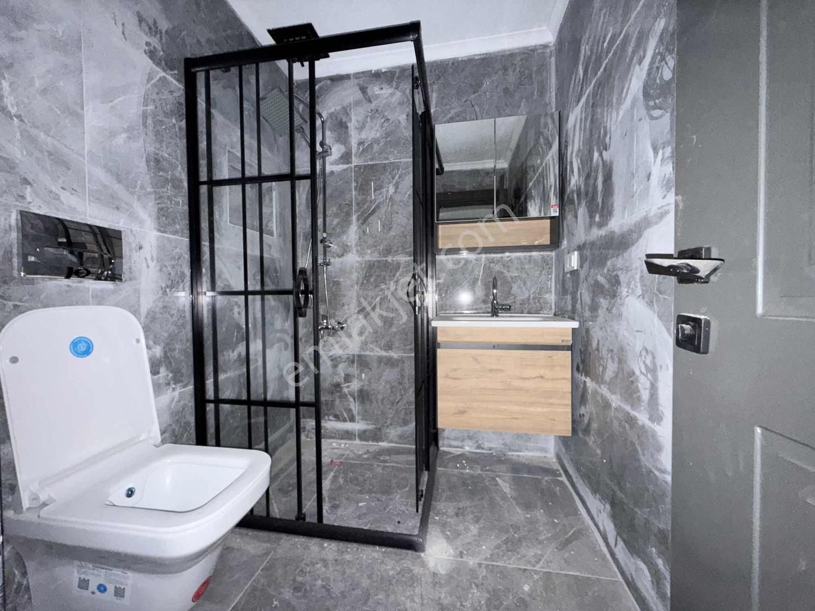 Hacıosman Mahallesinde Satılık 2+1 80 M² Lüks Daire - Görsel 8