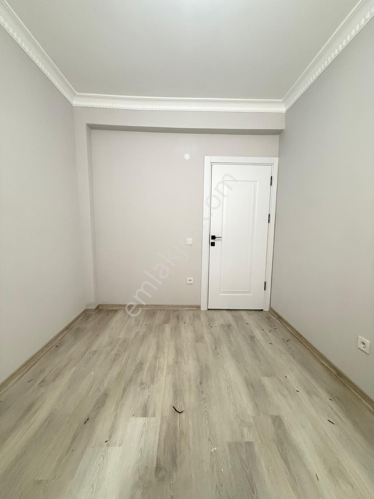 Bağlarçeşme Mahallesinde 2+1 Bahçeli Bahçe Katı Kiralık Daire - Görsel 11