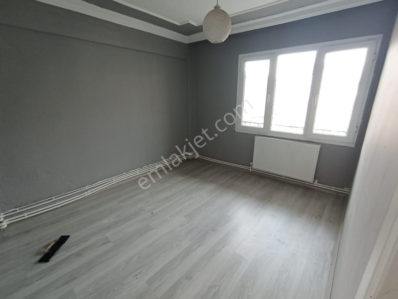 Karabağlar Uğur Mumcu Mah.120 M2 3+1 Doğalğazlı Kiralık Ev - Görsel 3