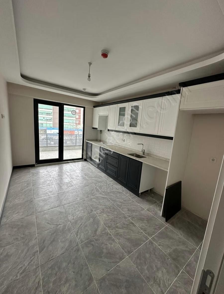 Narin Caddesine Cephe Akıllı Ev Sistemli Lüks 4+1 - Görsel 18