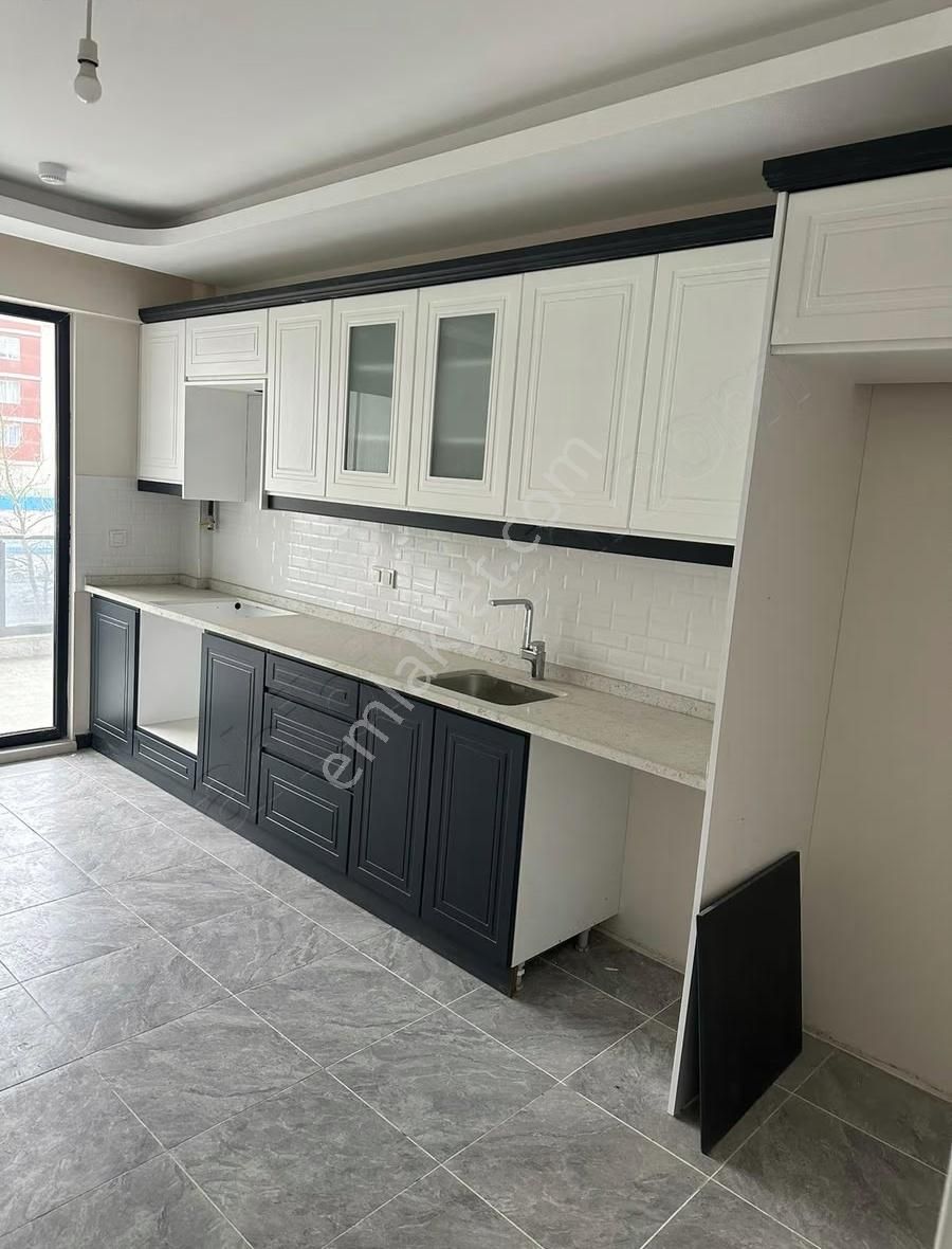 Narin Caddesine Cephe Akıllı Ev Sistemli Lüks 4+1 - Görsel 9