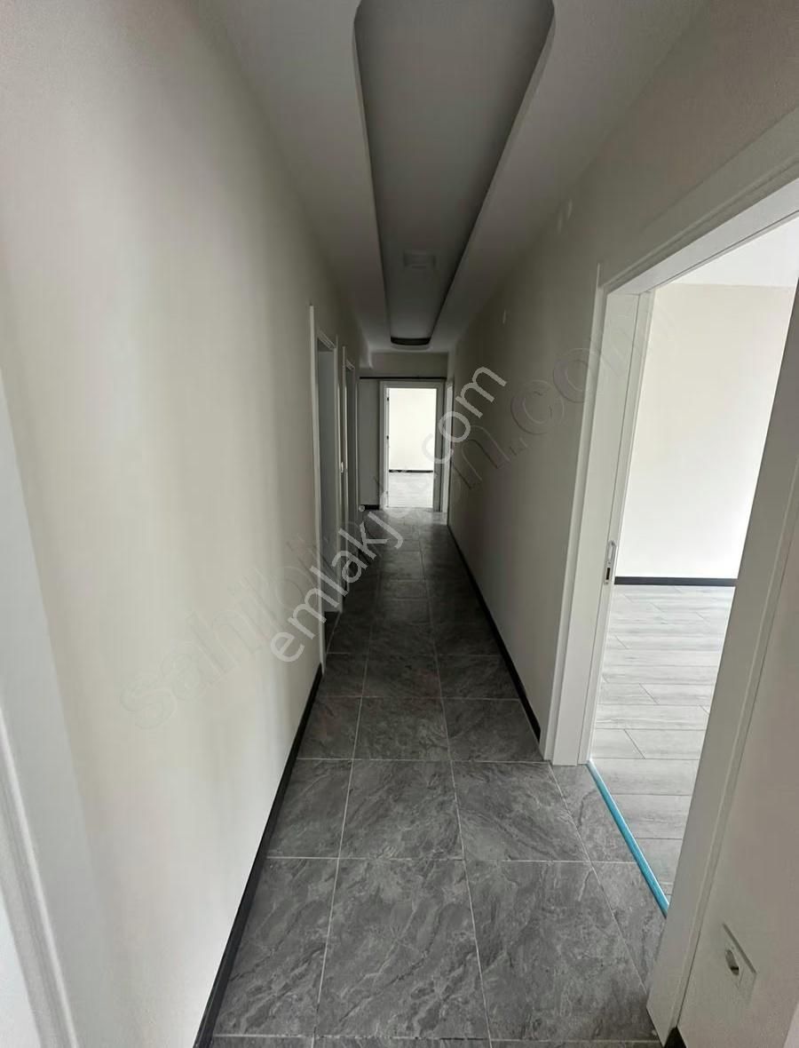 Narin Caddesine Cephe Akıllı Ev Sistemli Lüks 4+1 - Görsel 11