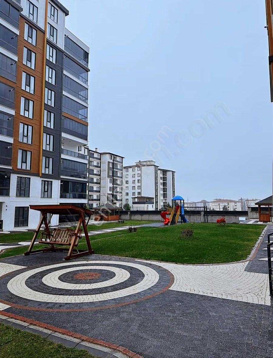 Narin Caddesine Cephe Akıllı Ev Sistemli Lüks 4+1