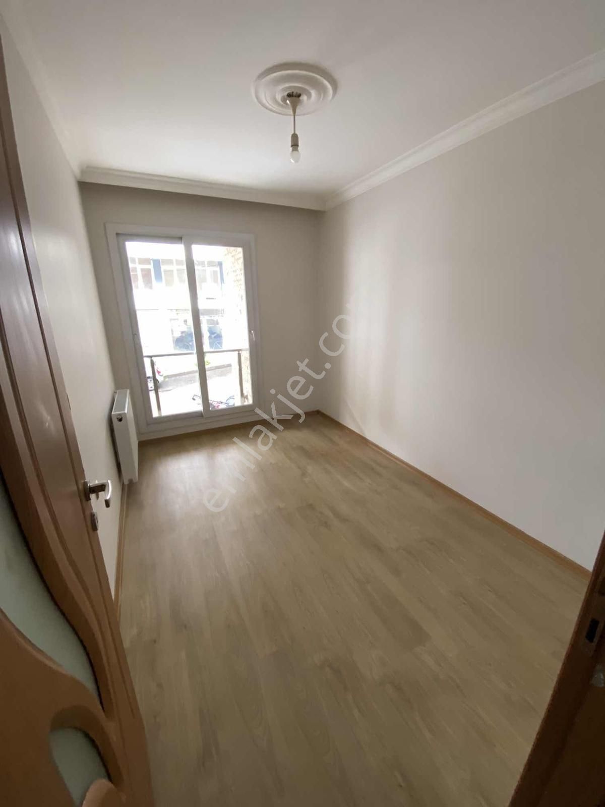 Buca Atatürk Mahallesinde Kiralık 2+0 Doğalgazlı Asansörlü Ev - Görsel 11