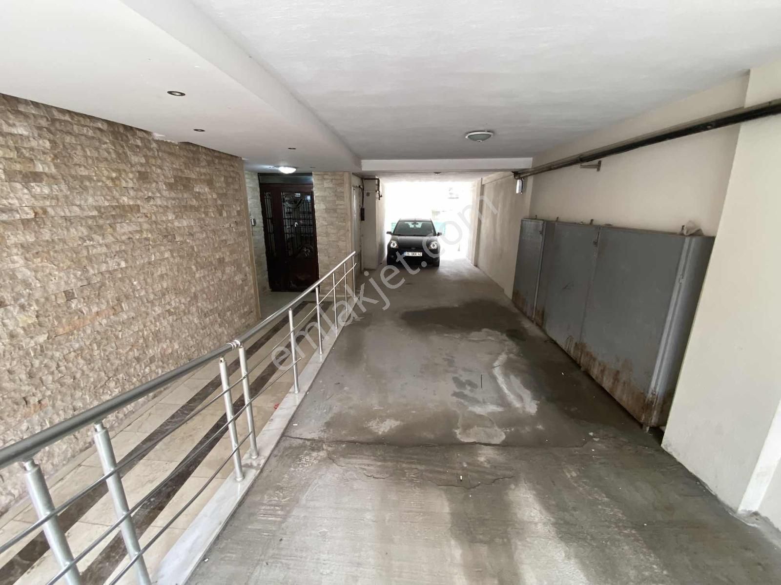 Buca Atatürk Mahallesinde Kiralık 2+0 Doğalgazlı Asansörlü Ev - Görsel 29