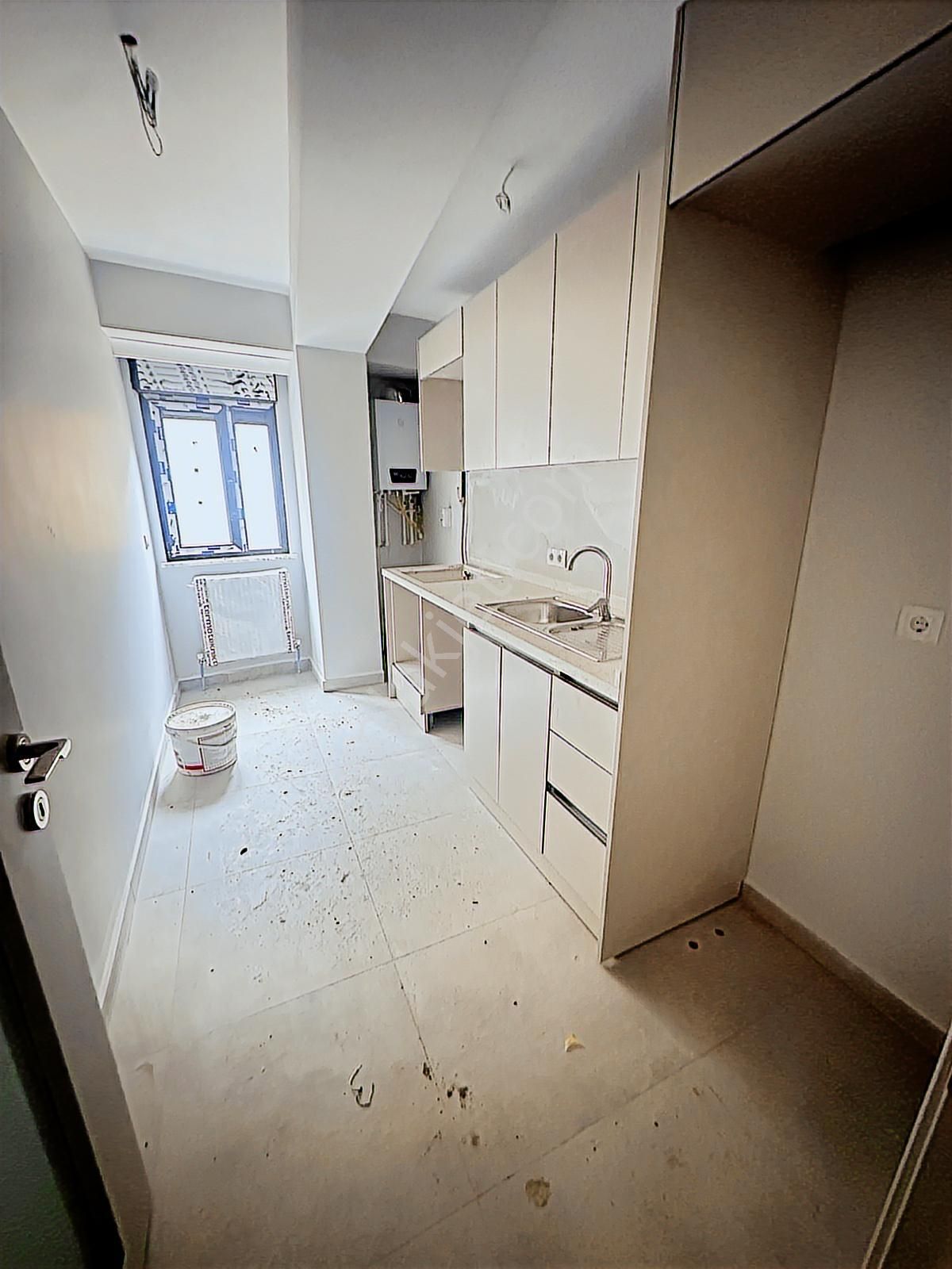 Tamiş'den Altıntepe'de Minibüs Caddesine Çok Yakın Sıfır 2+1 - Görsel 5