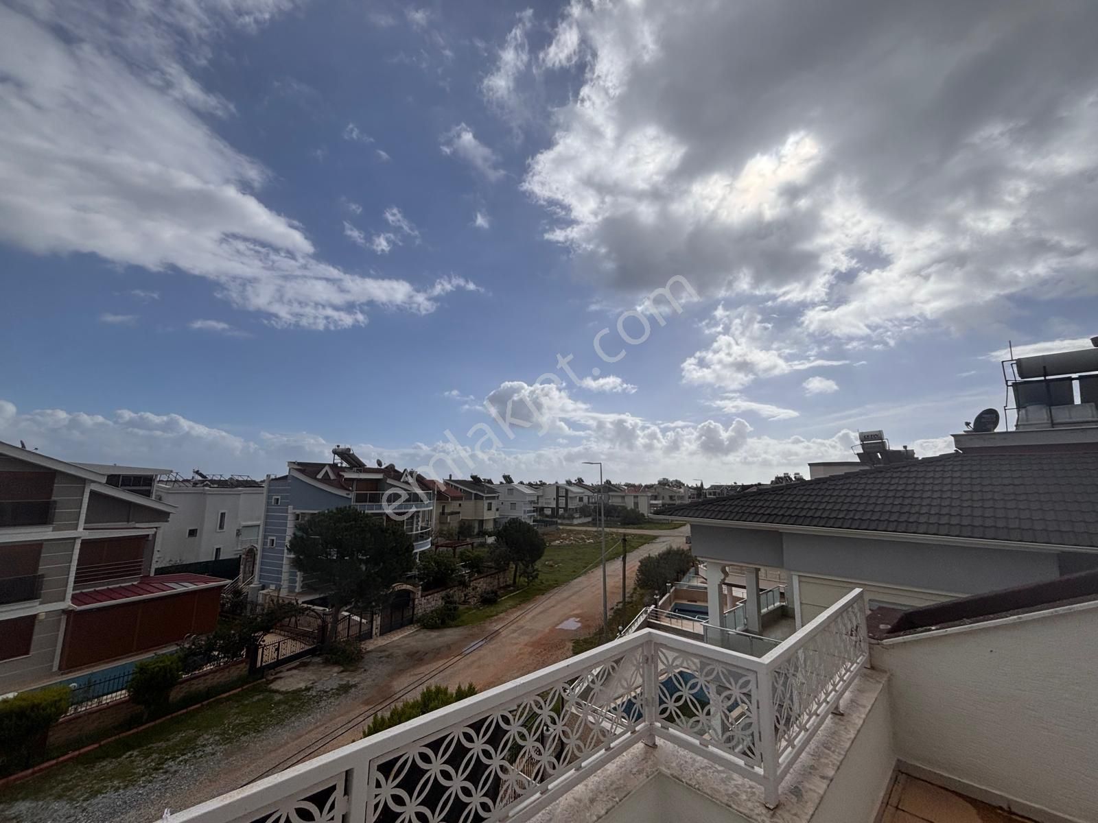 Altınkum Plajına 1 Km Müstakil Havuzlu 4+1 Lüks Villa - Görsel 33