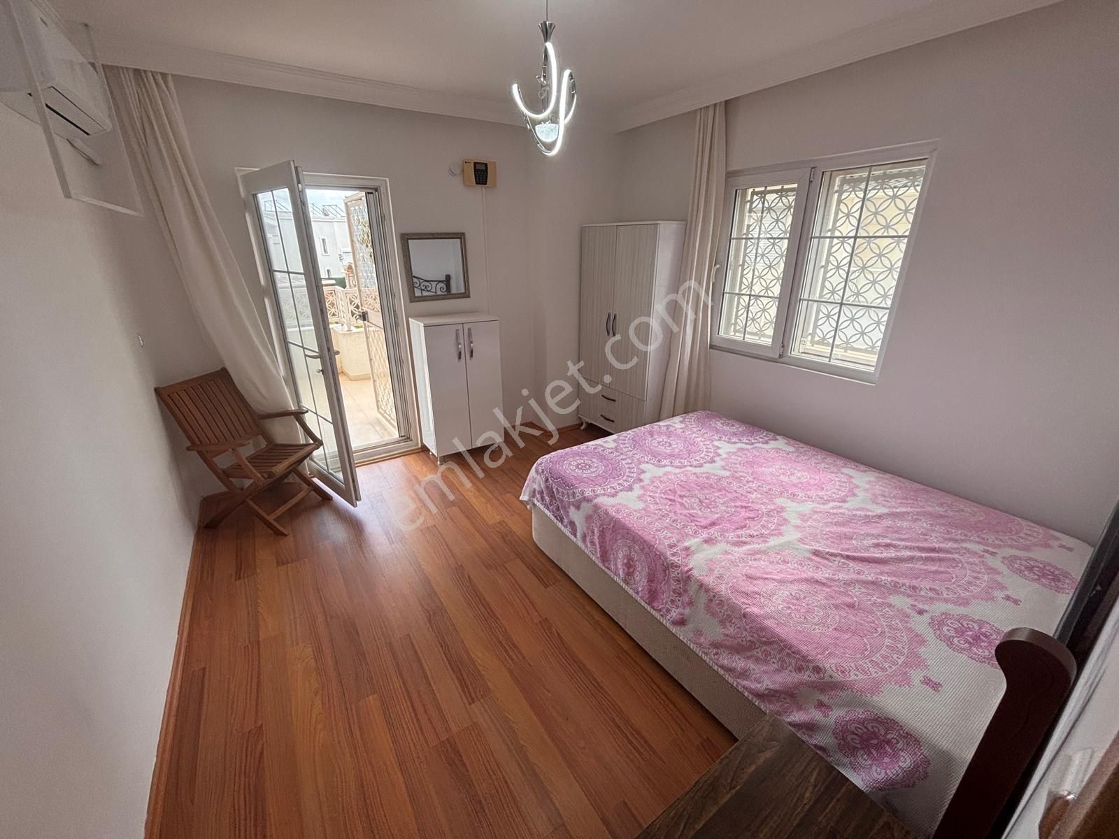 Altınkum Plajına 1 Km Müstakil Havuzlu 4+1 Lüks Villa - Görsel 14