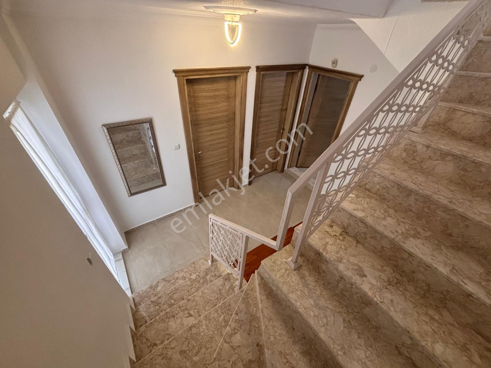 Altınkum Plajına 1 Km Müstakil Havuzlu 4+1 Lüks Villa - Görsel 23