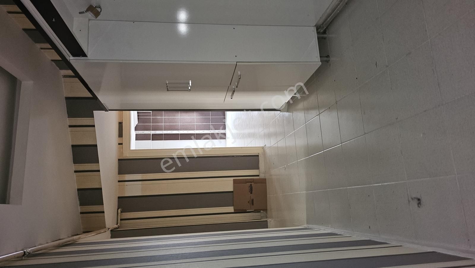 Etimesgut Süvari'de Y.giriş 2+1 90m2 Yapılı Temiz Kiralık Daire - Görsel 2