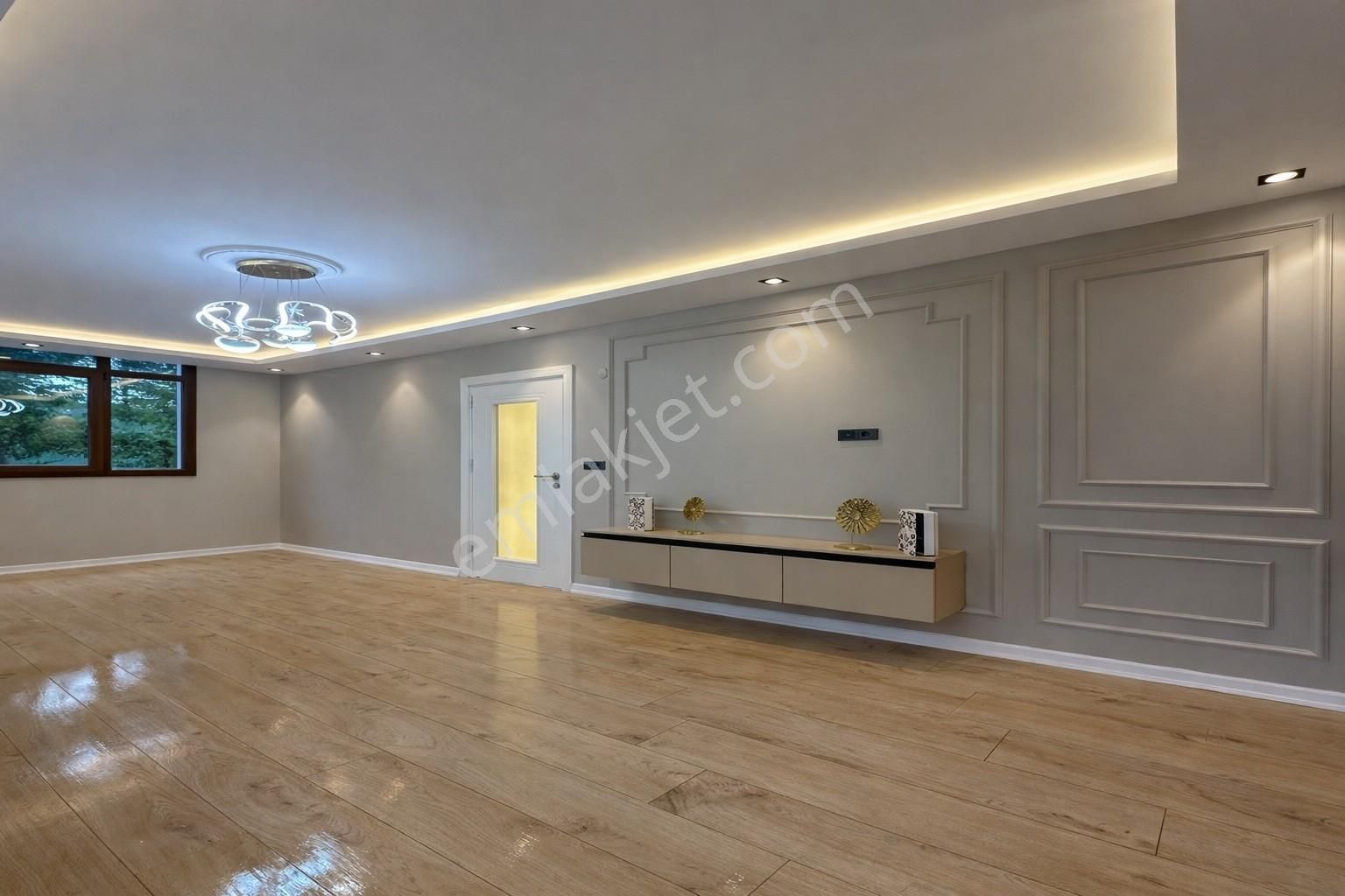 Geniş Metrekareli, Müstakil Bahçeli 2+1- Aile Apartman Konforu! - Görsel 7