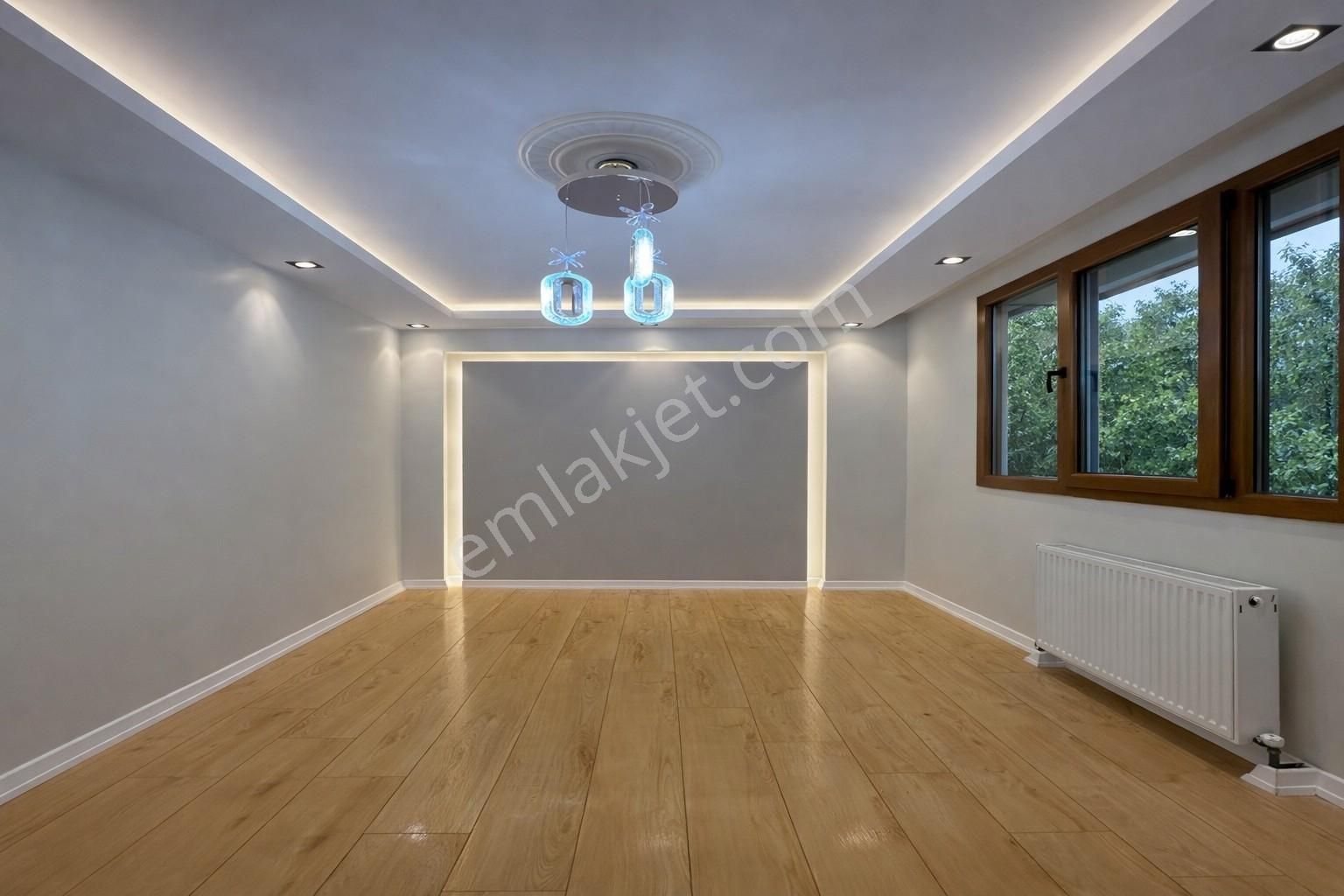 Geniş Metrekareli, Müstakil Bahçeli 2+1- Aile Apartman Konforu! - Görsel 9