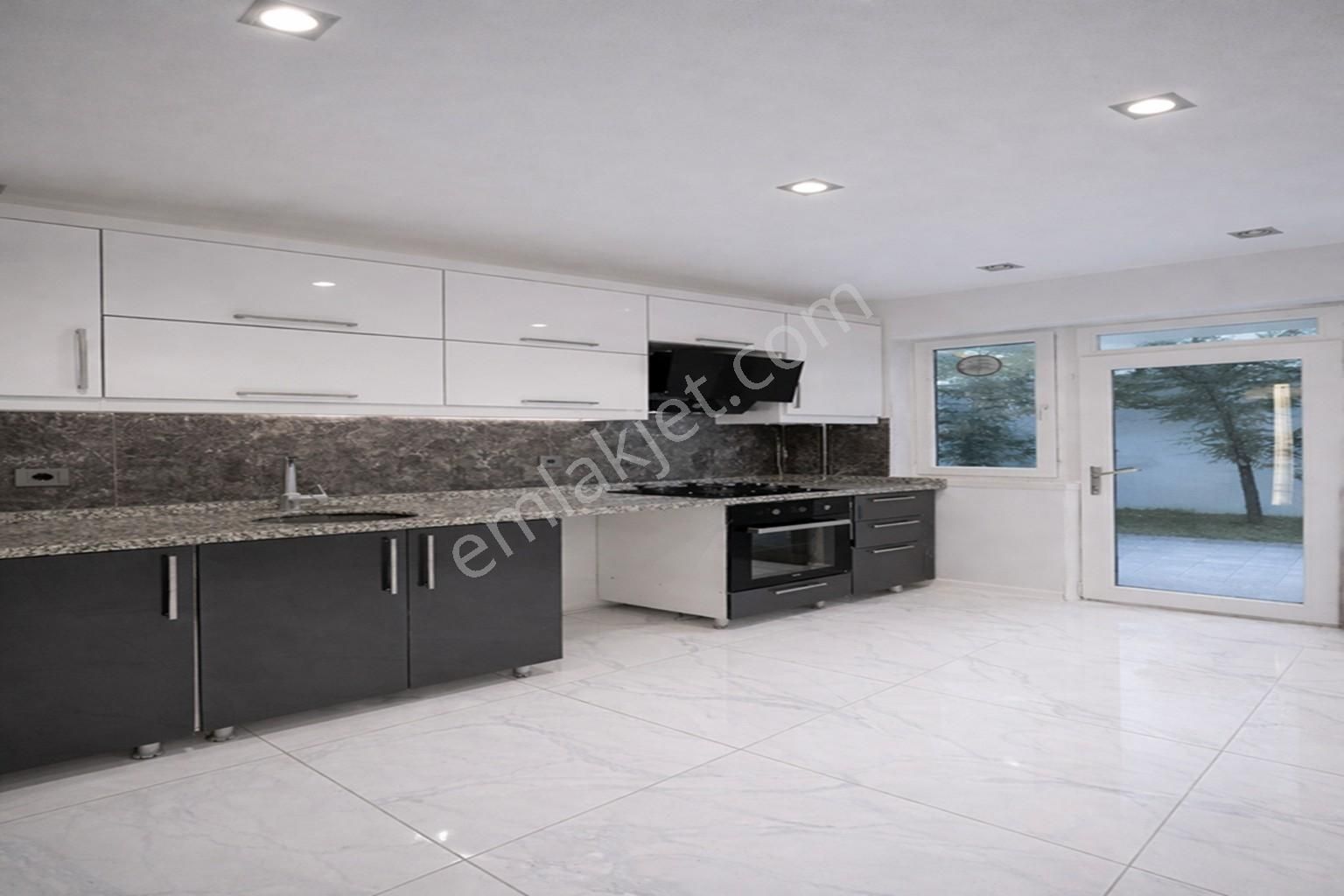 Geniş Metrekareli, Müstakil Bahçeli 2+1- Aile Apartman Konforu! - Görsel 2