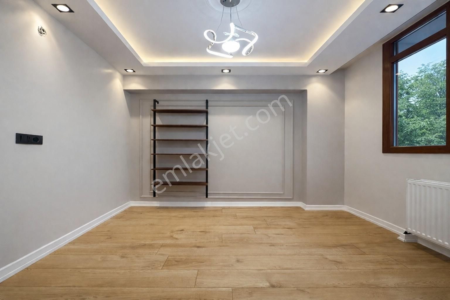 Geniş Metrekareli, Müstakil Bahçeli 2+1- Aile Apartman Konforu! - Görsel 16