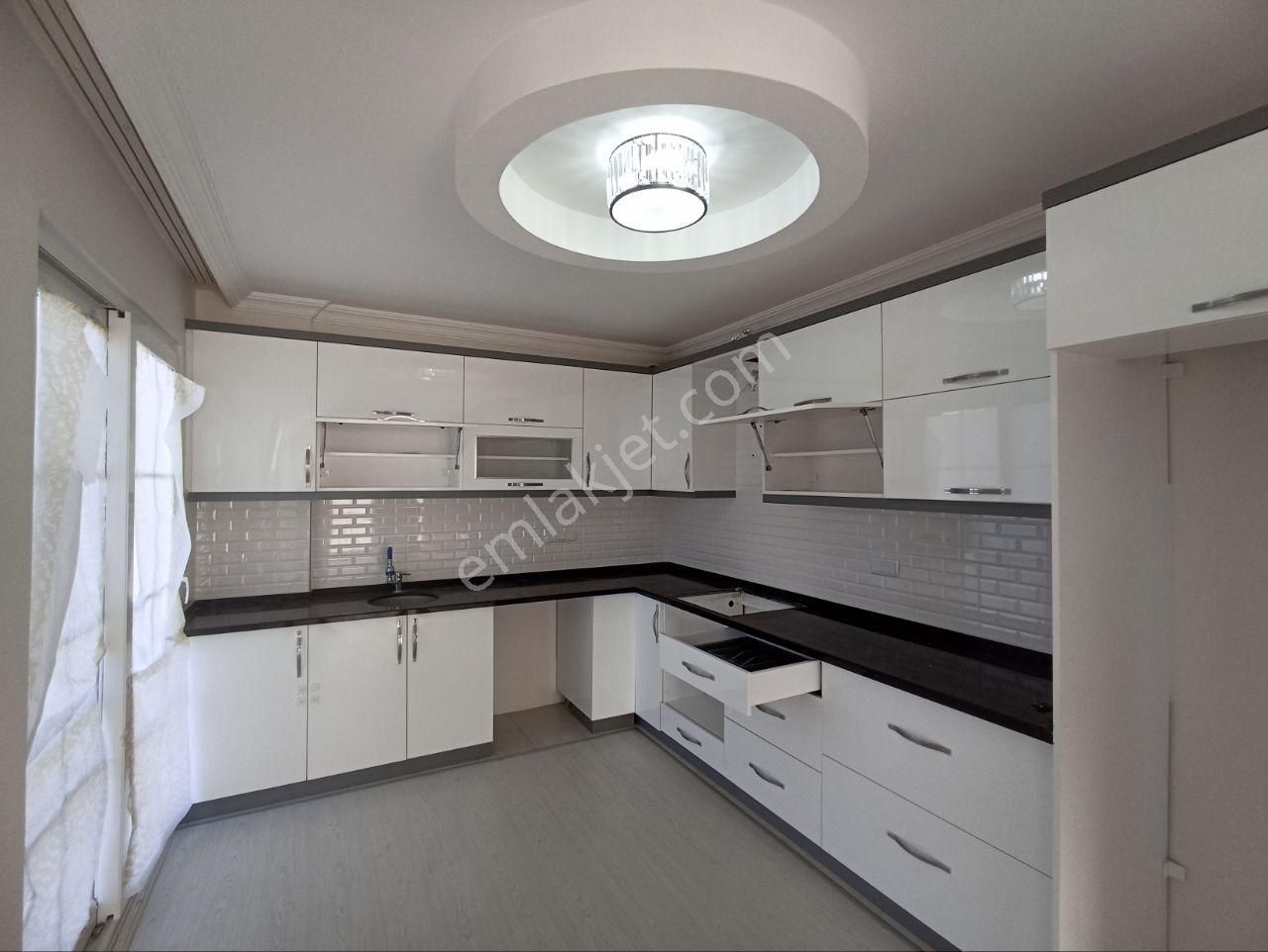 Fethiye Cami Mahallesi 3+1 150 M2 Müstakil Girişli Dublex Daire - Görsel 24