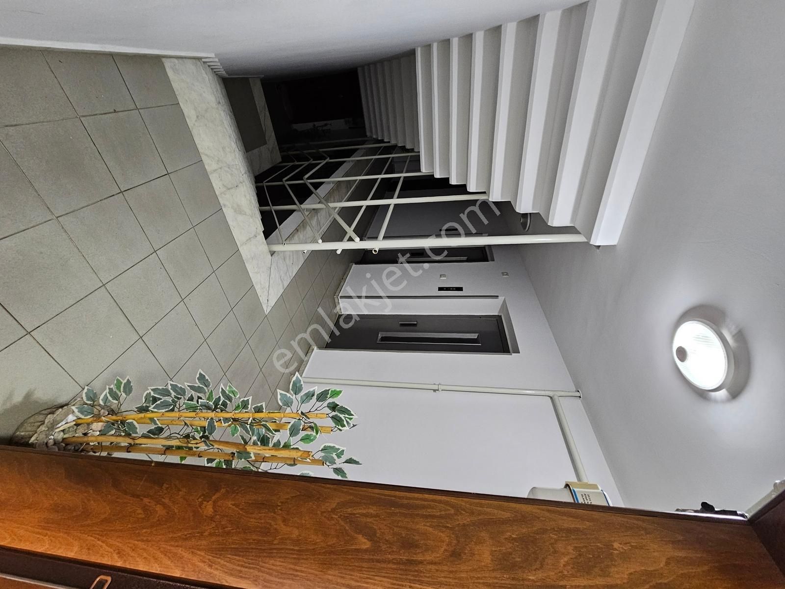 İzmirpark Avm Egepol Yakını Satılık 3+1 Doğalgazlı+asansörlü - Görsel 2