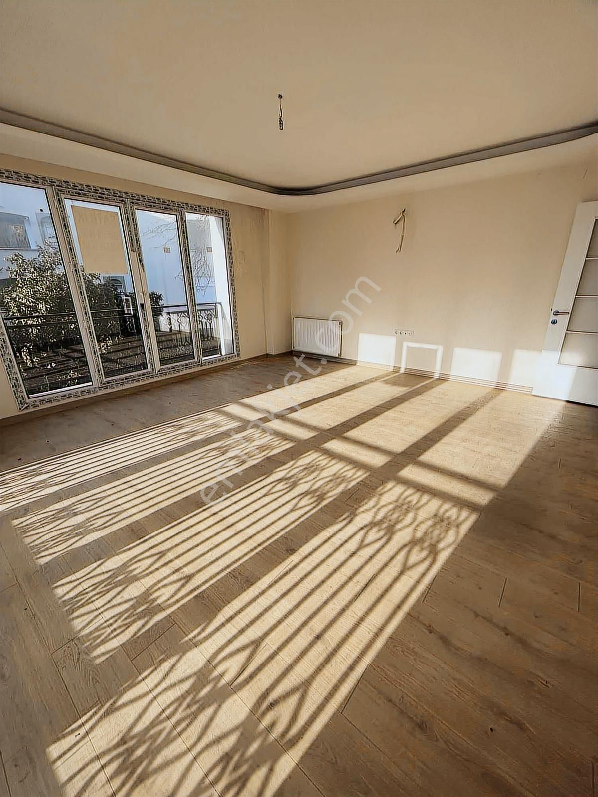 Demir Deluxe__satılık 3+1 Daire+otopark+iskan+butik Site+asansör