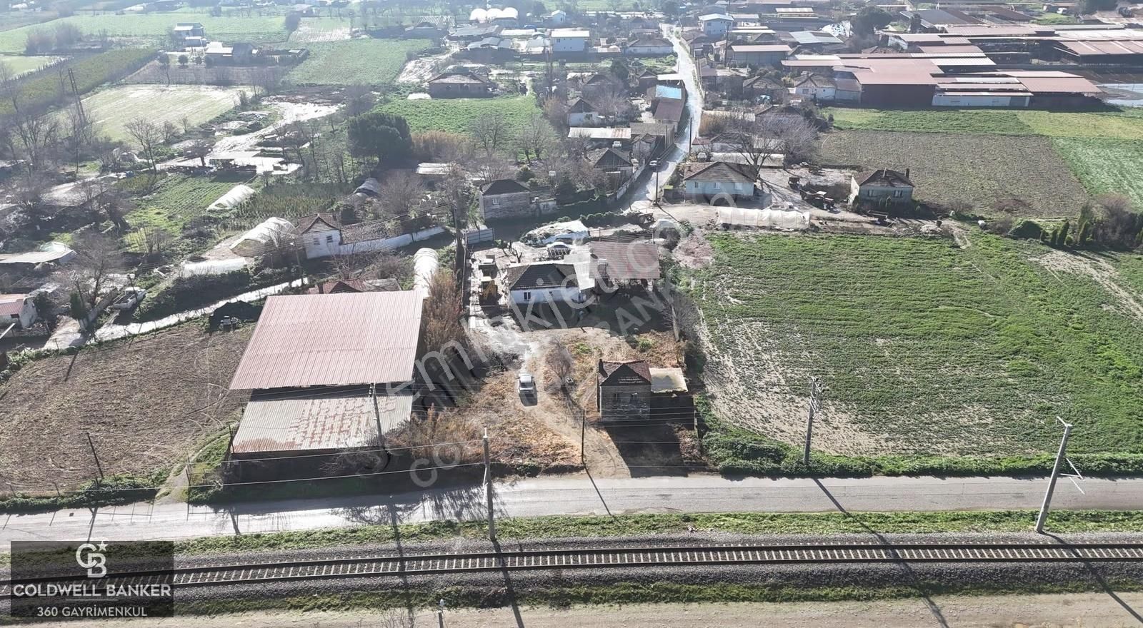 Bayındır Furunlu Köy'ünde Yola Cepheli Kargir Evli 977 M2 Tarla