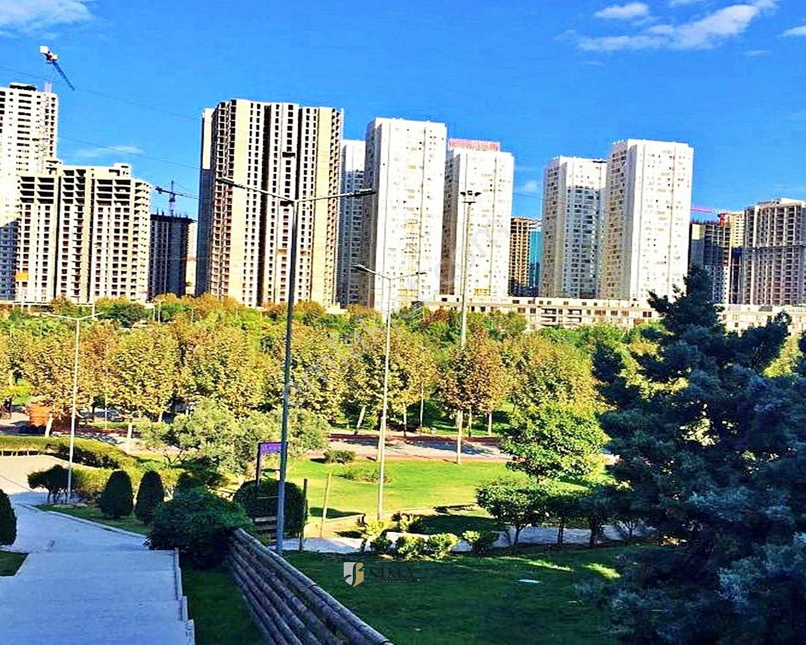 Otoparklı Güvenlikli Ebeveyn Banyolu Cadde Üzeri 3+1 Site İçi Daire - Görsel 16