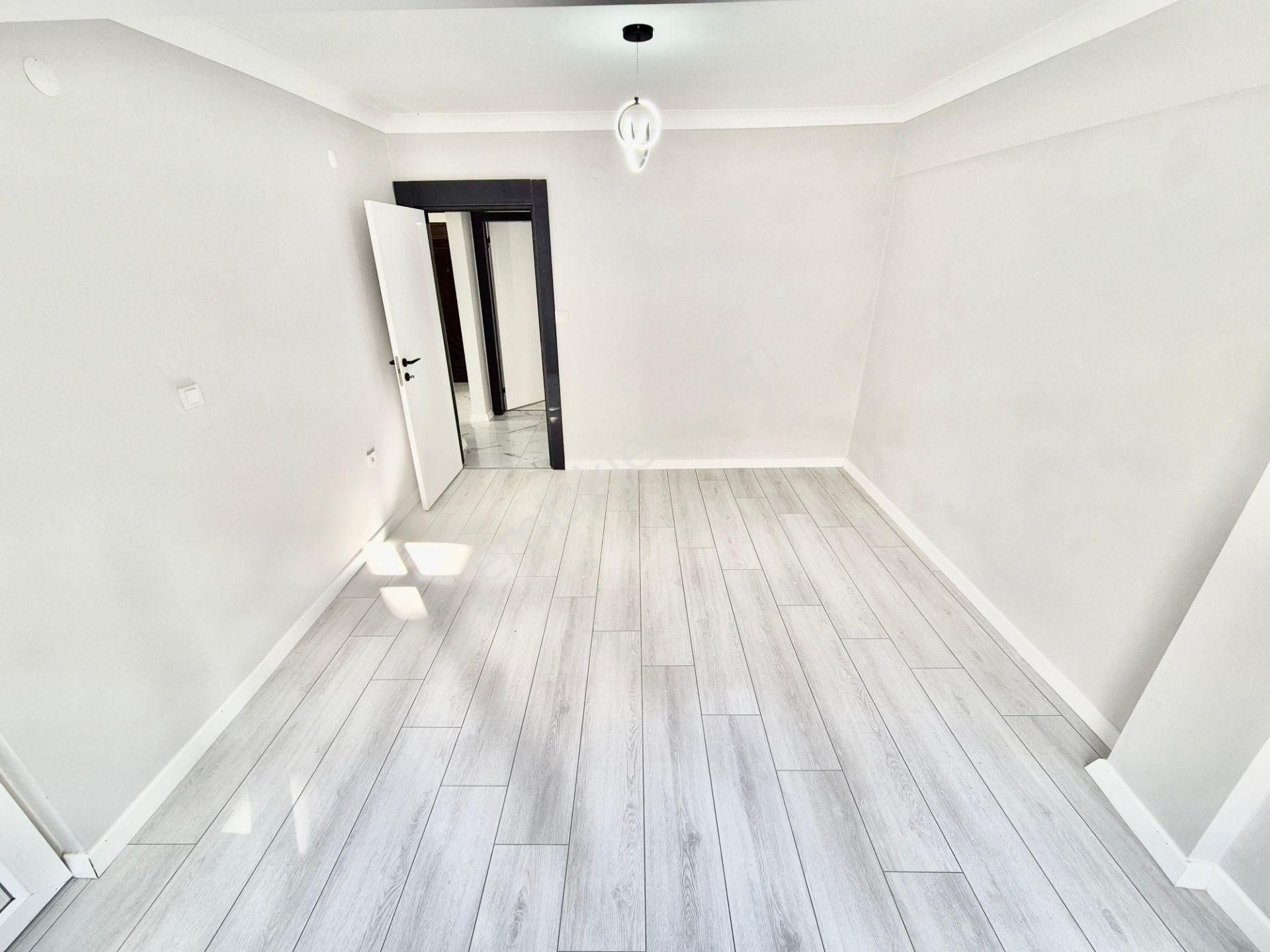 ▓karabuluttan▓akçay'da Denize 300mt & Bahçeli Ultralüx 2+1 Satılık Daire - Görsel 3