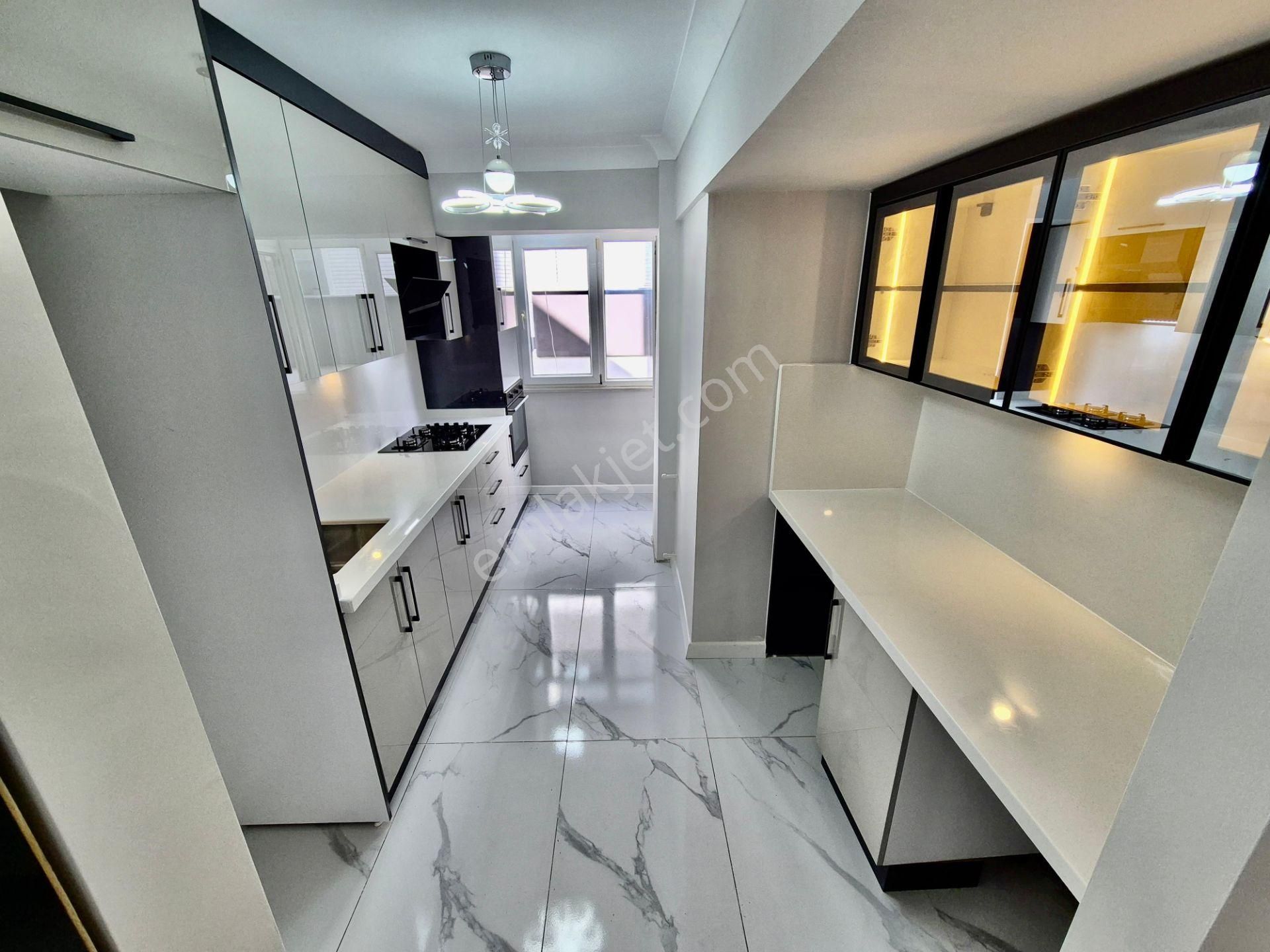 ▓karabuluttan▓akçay'da Denize 300mt & Bahçeli Ultralüx 2+1 Satılık Daire - Görsel 17