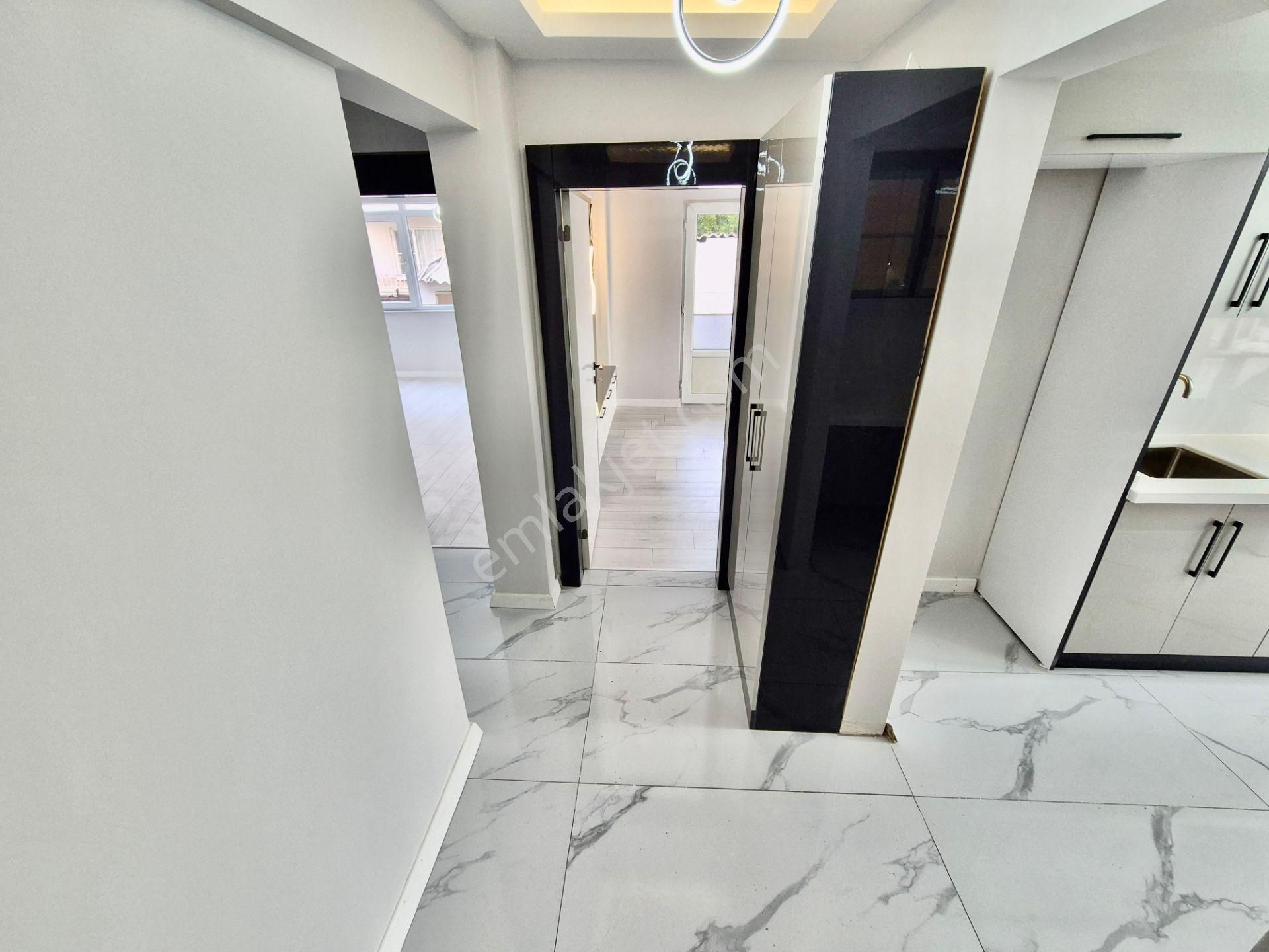 ▓karabuluttan▓akçay'da Denize 300mt & Bahçeli Ultralüx 2+1 Satılık Daire - Görsel 32