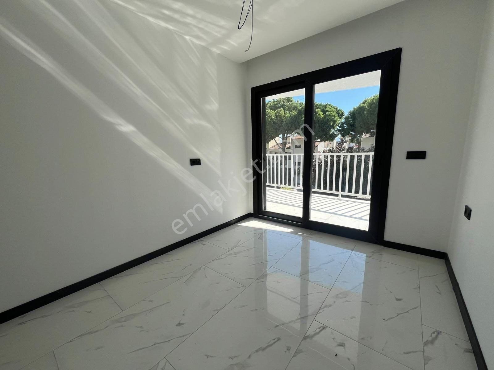 Kadınlar Denizi Mh. Denize Yakın Sıfır 4+1 Havuzlu Müstakil - Görsel 16