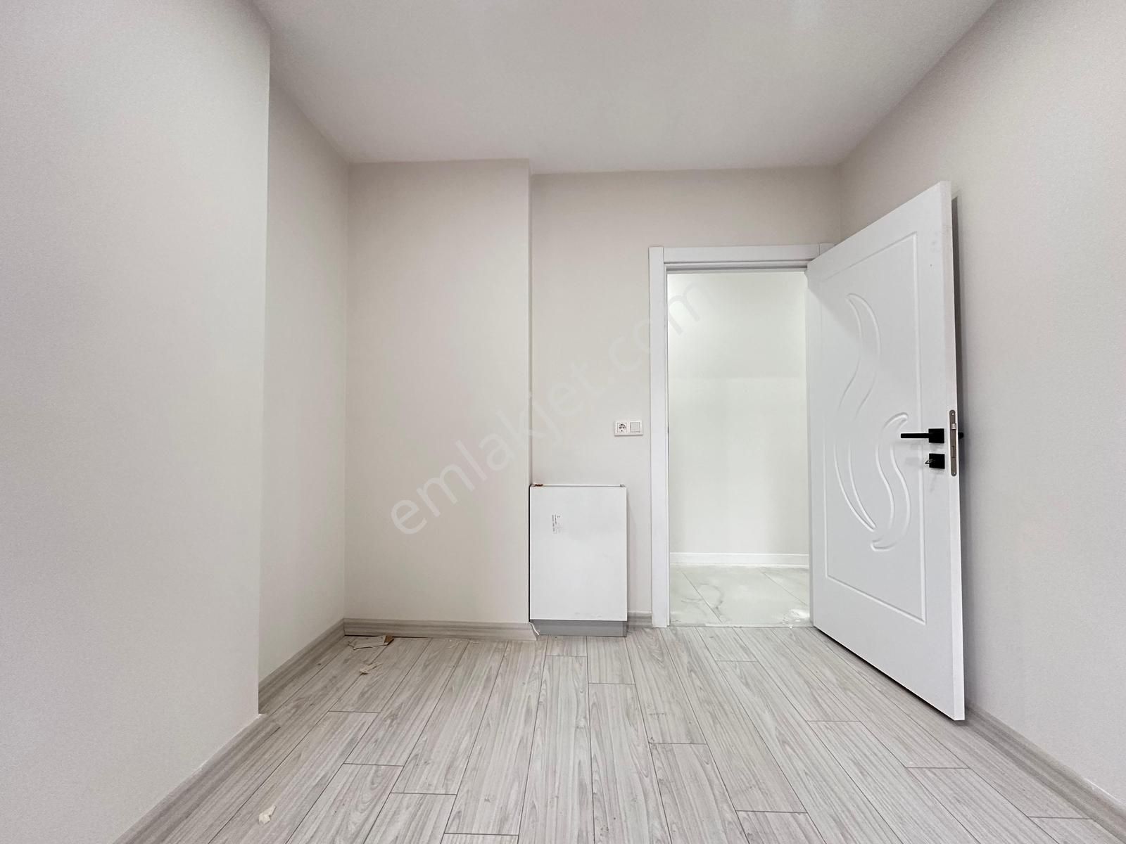 Suadiye Minibüs Caddesi Üzerin De Sıfır Net 70 M2 2+1 - Görsel 16