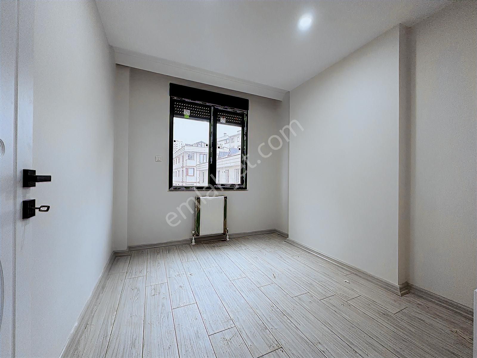Suadiye Minibüs Caddesi Üzerin De Sıfır Net 70 M2 2+1 - Görsel 14