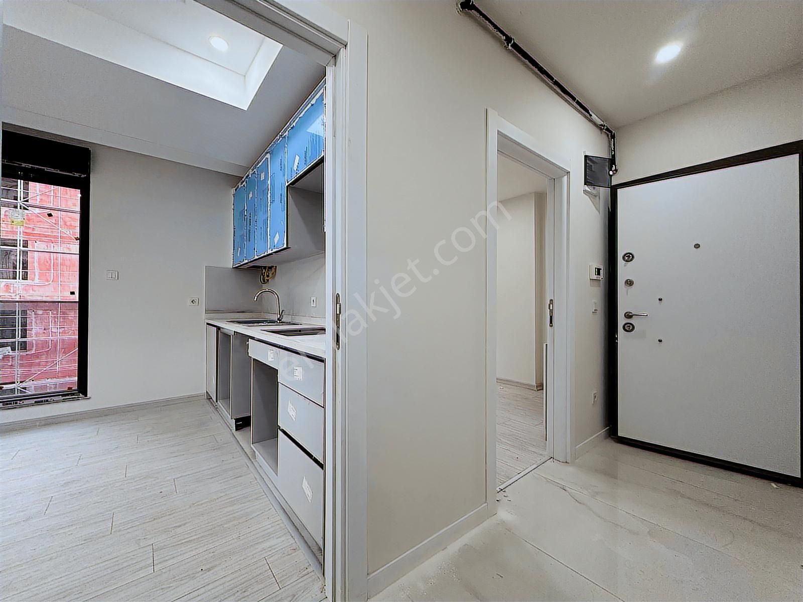 Suadiye Minibüs Caddesi Üzerin De Sıfır Net 70 M2 2+1 - Görsel 7