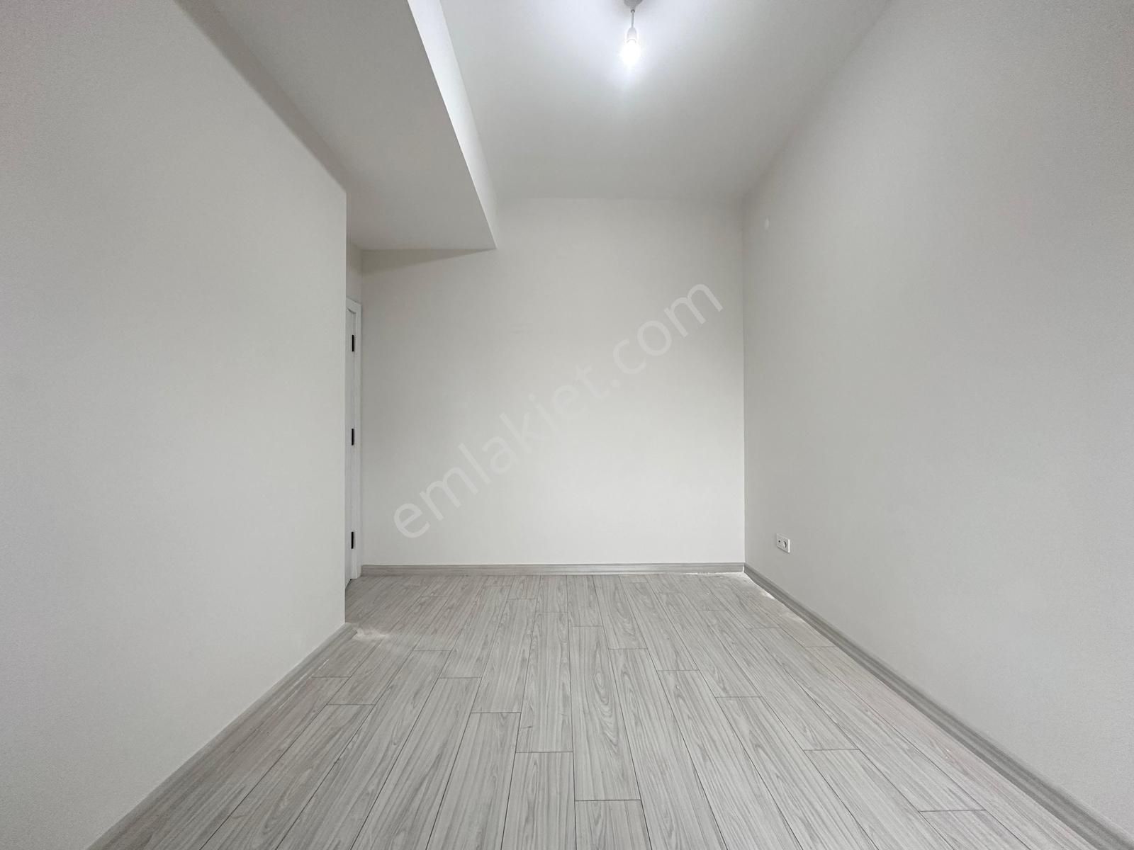 Suadiye Minibüs Caddesi Üzerin De Sıfır Net 70 M2 2+1 - Görsel 18