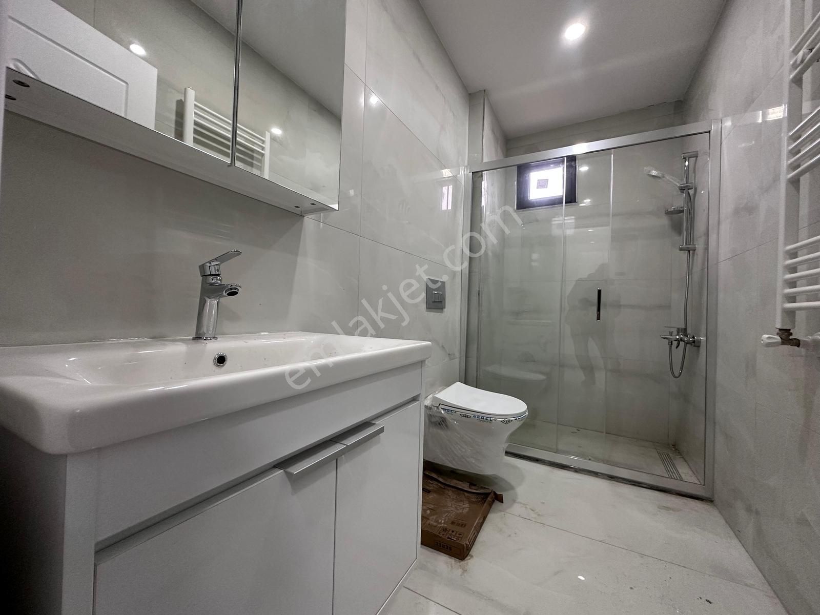 Suadiye Minibüs Caddesi Üzerin De Sıfır Net 70 M2 2+1 - Görsel 10