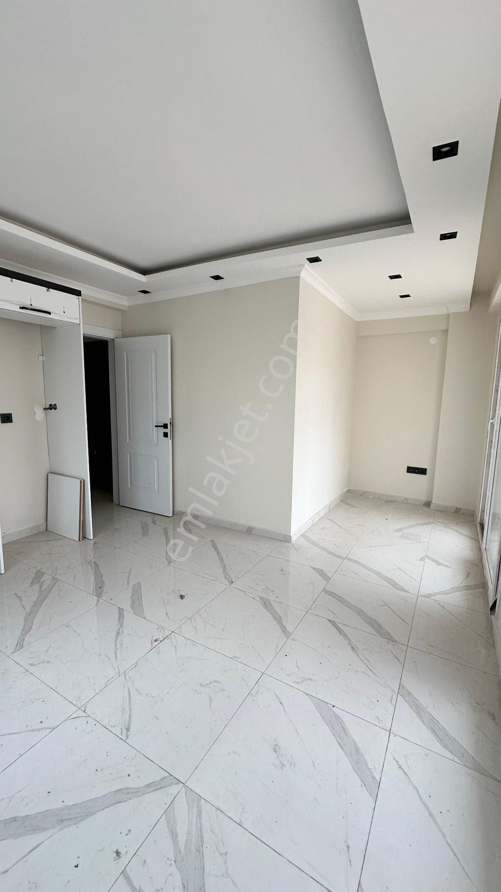 Didim Cumhuriyet Mahallesinde Merkezde Yüksek Giriş Asansörlü 2+1 Daire - Görsel 9