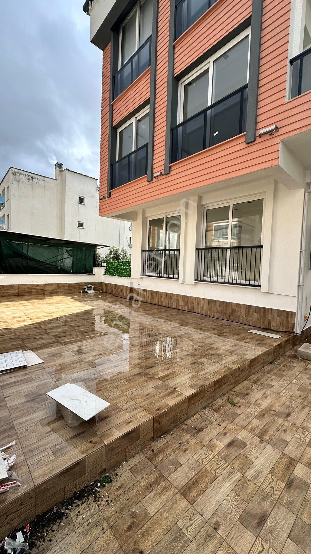 Didim Cumhuriyet Mahallesinde Merkezde Yüksek Giriş Asansörlü 2+1 Daire - Görsel 2