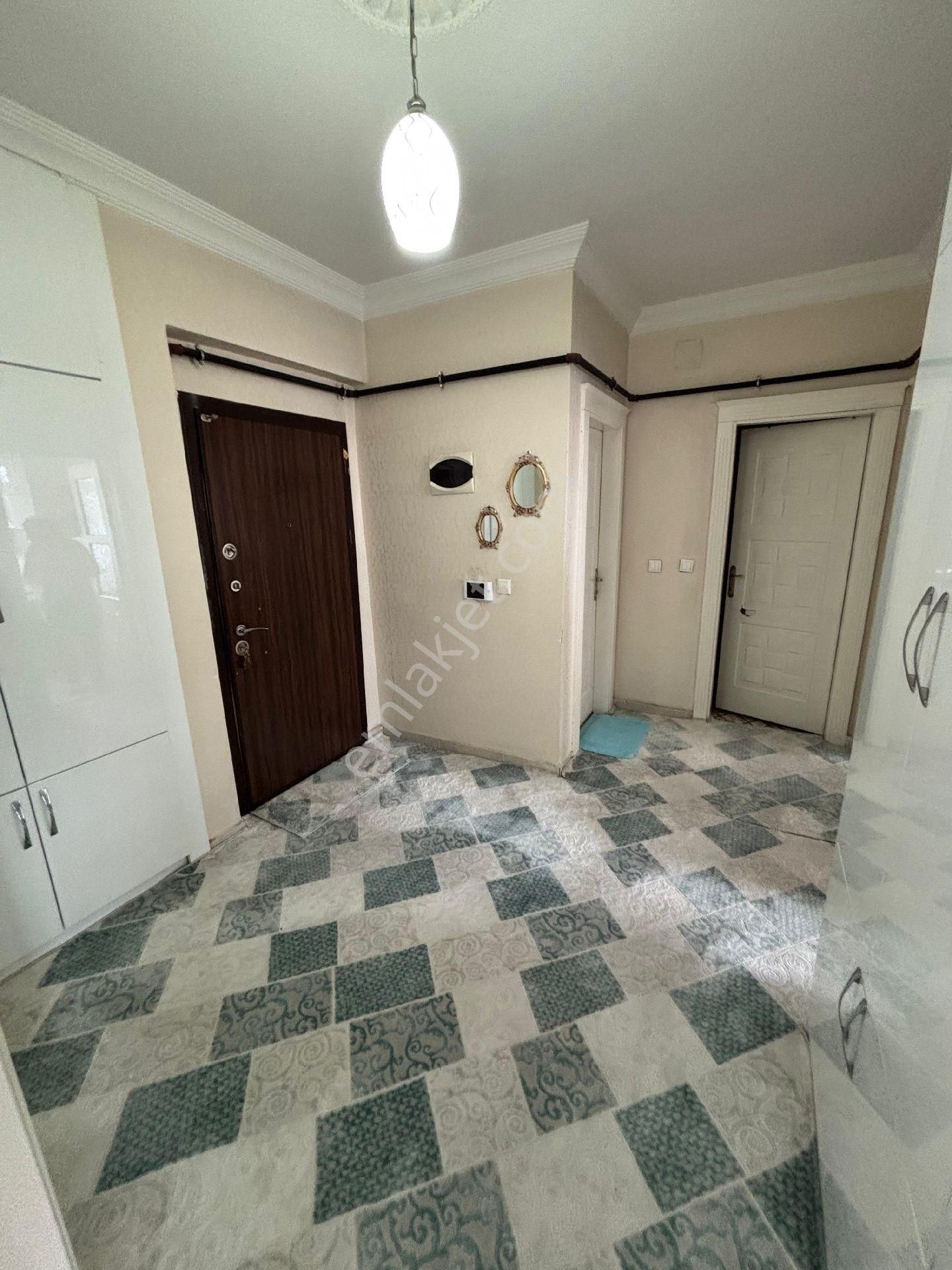 Nuray Gayrimenkulden Ertuğrulgazide Satılık Geniş 2 - Görsel 12