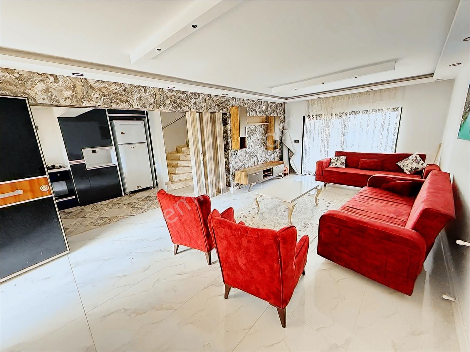 Kuşadası Güzelçamlı Da Deniz Manzaralı Triplex Eşyalı Villa - Görsel 2