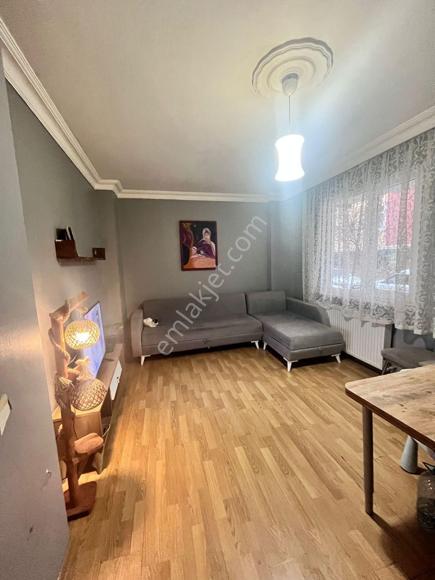 Hamidiye Mahallesinde Okula Metroya Yakın