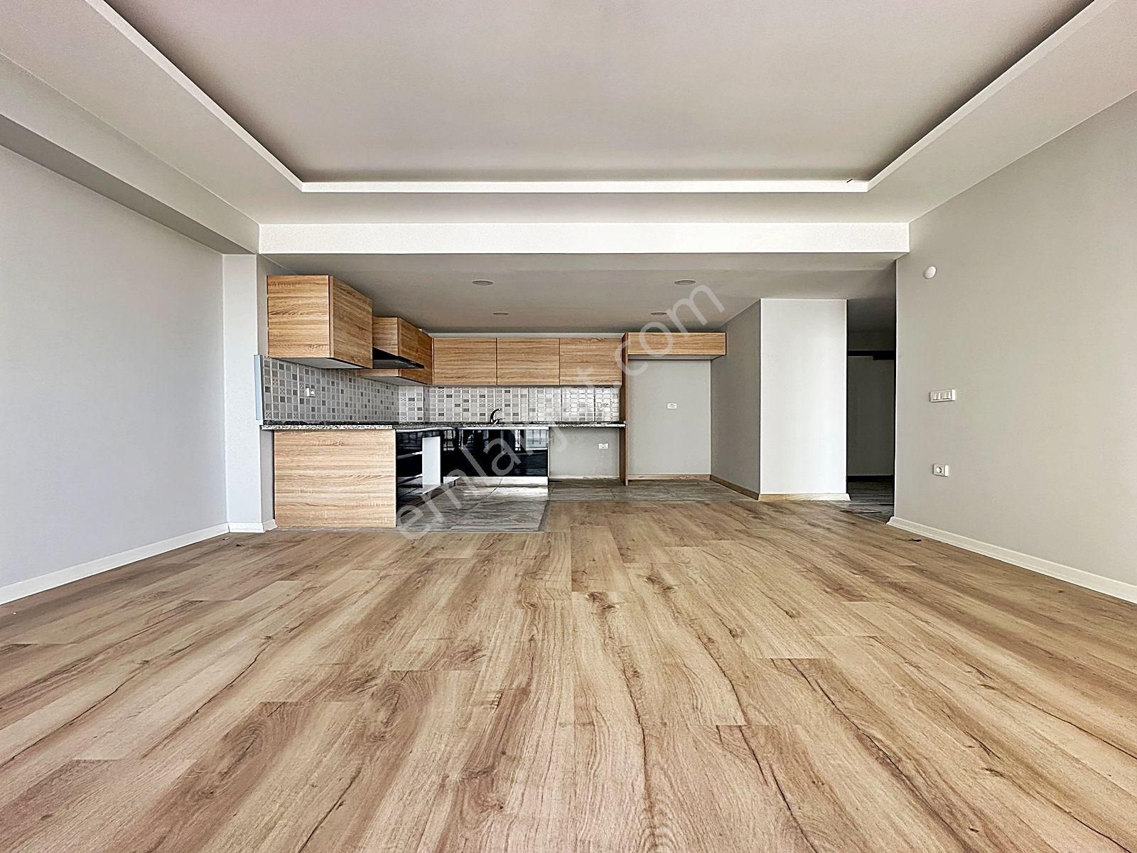 Merkezi Konumda Metrobüse Yakın 1+1 Site İçinde Lüks Daire !!! - Görsel 19