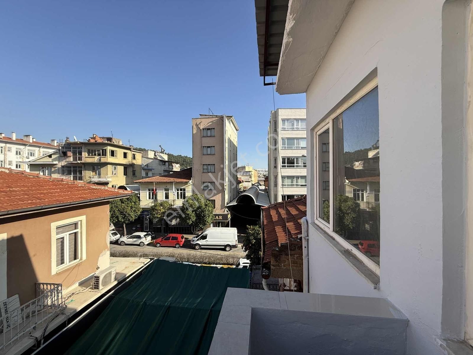 Pinokyo'dan 1.noter Karşısı Kiralık 1+1 Balkonlu Ofis Katı