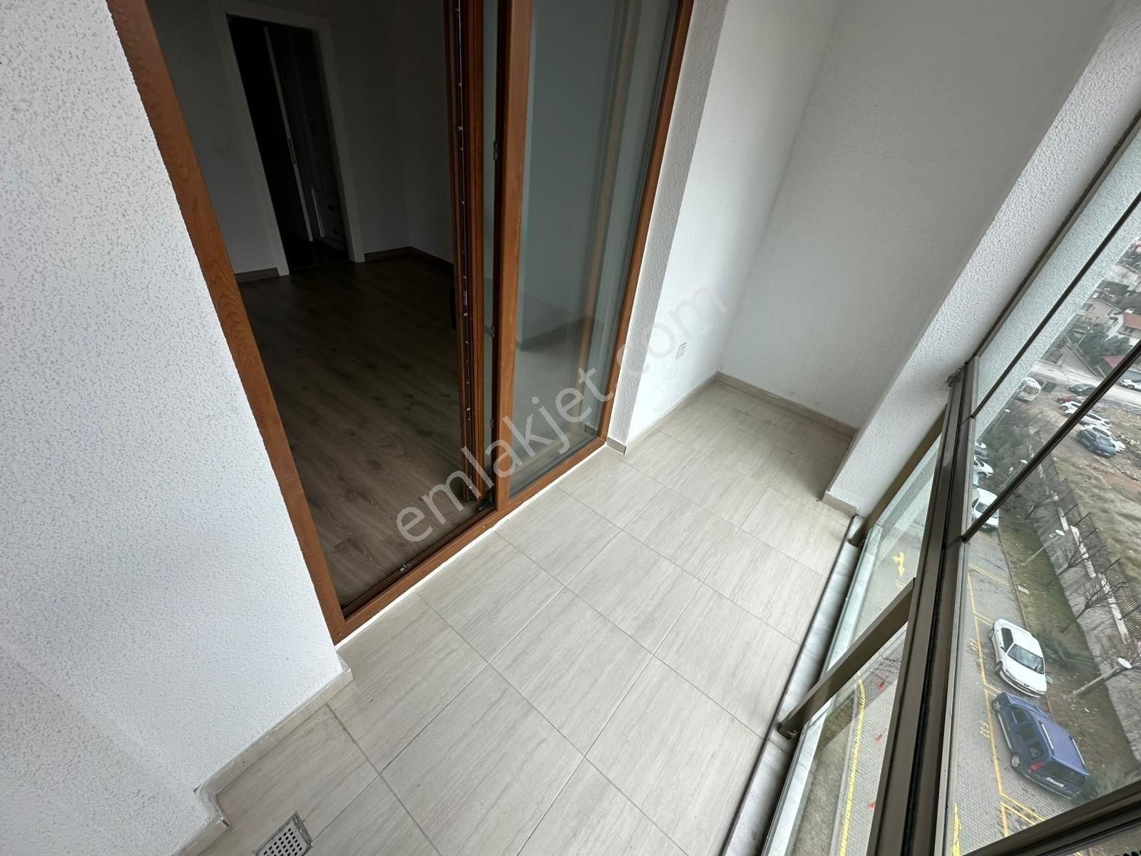 Koza Emlak'tan Törekent Mahalesinde Site İçinde Ara Katta Ebevyn Banyolu 4+1 Satılık Daire - Görsel 29