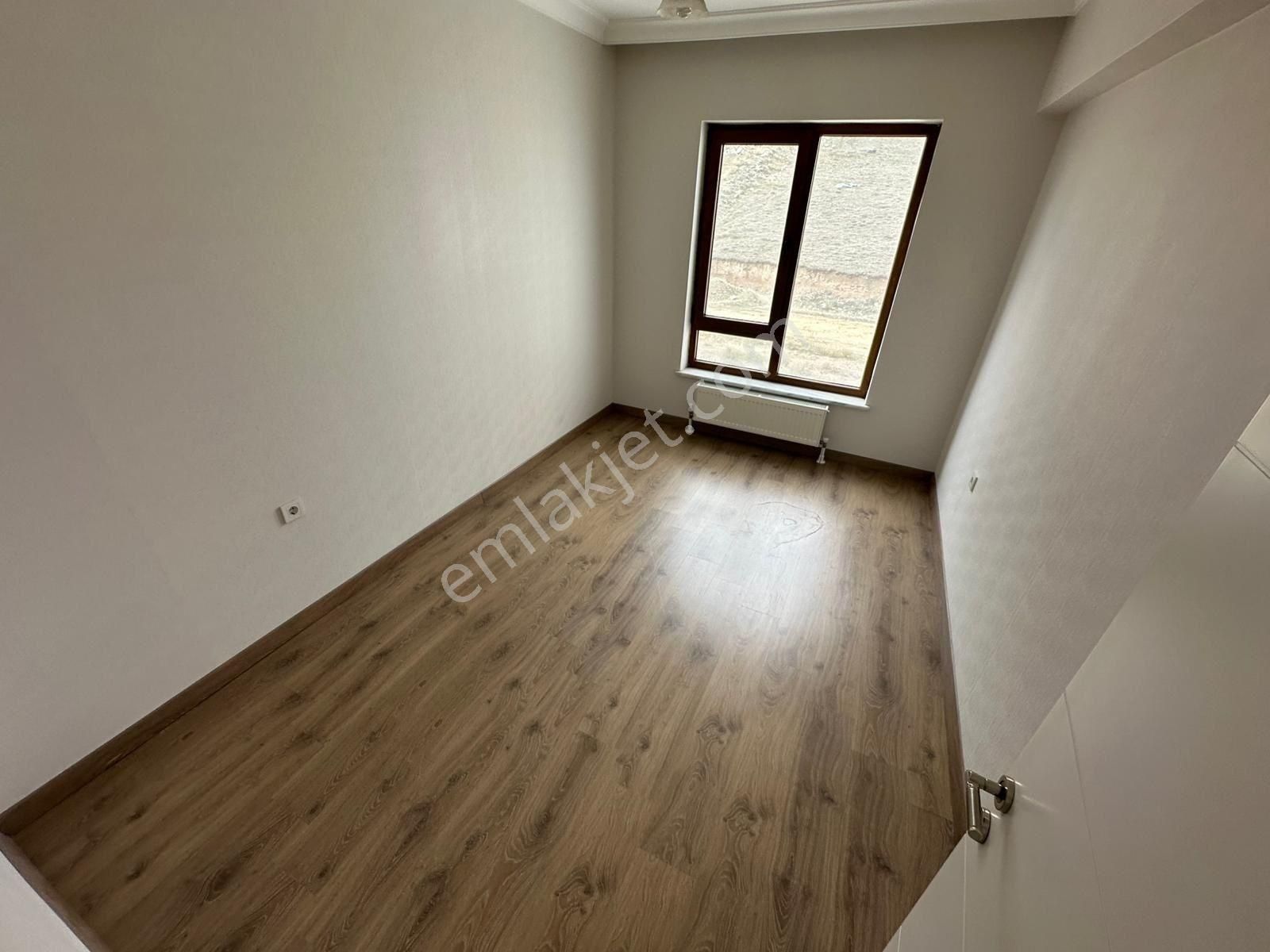 Koza Emlak'tan Törekent Mahalesinde Site İçinde Ara Katta Ebevyn Banyolu 4+1 Satılık Daire - Görsel 21