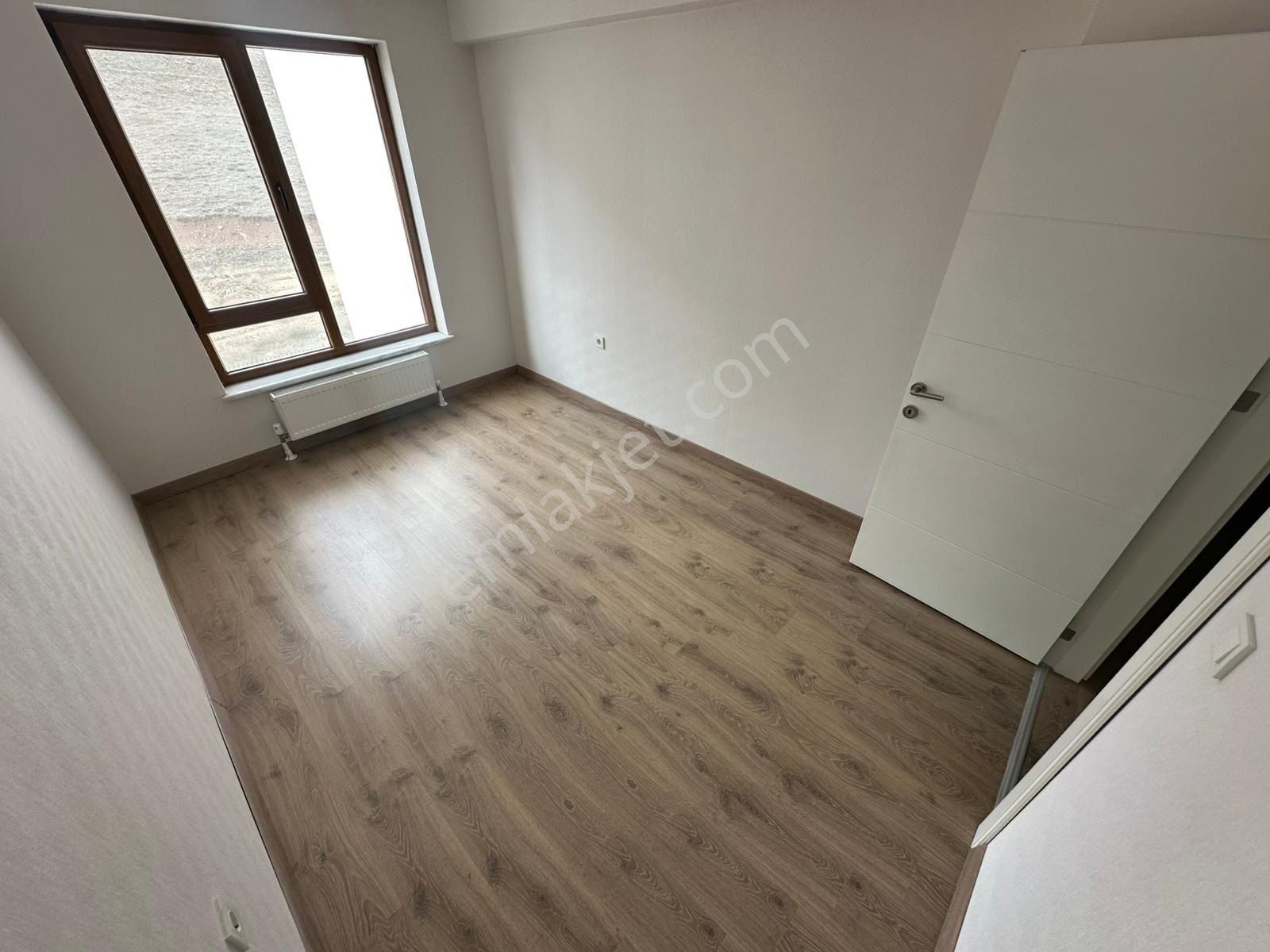 Koza Emlak'tan Törekent Mahalesinde Site İçinde Ara Katta Ebevyn Banyolu 4+1 Satılık Daire - Görsel 17