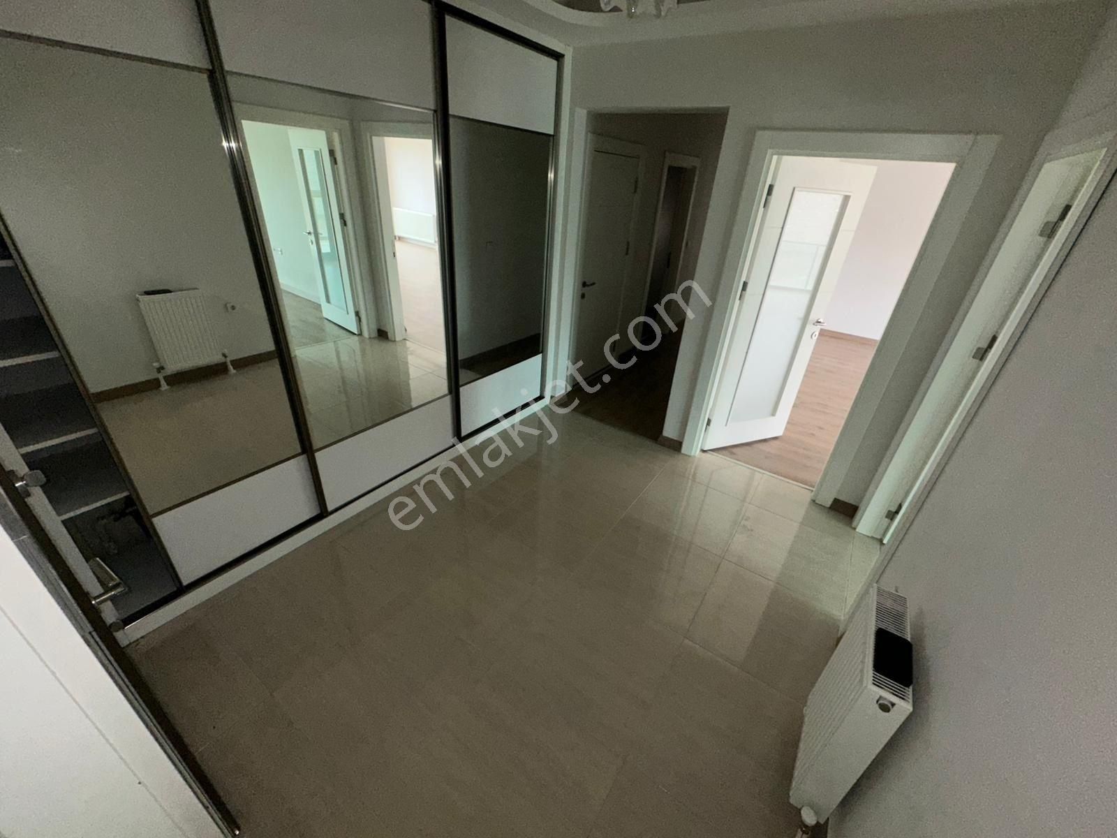 Koza Emlak'tan Törekent Mahalesinde Site İçinde Ara Katta Ebevyn Banyolu 4+1 Satılık Daire - Görsel 31