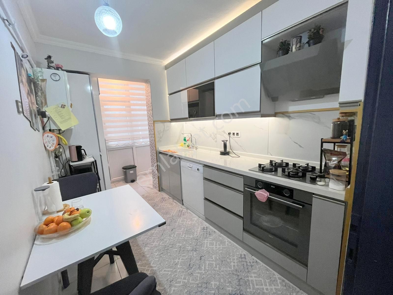 Şafak'tan Atış Caddesi Üzerinde 3+1 Lüks Yapılı 1.katta Acil! - Görsel 2