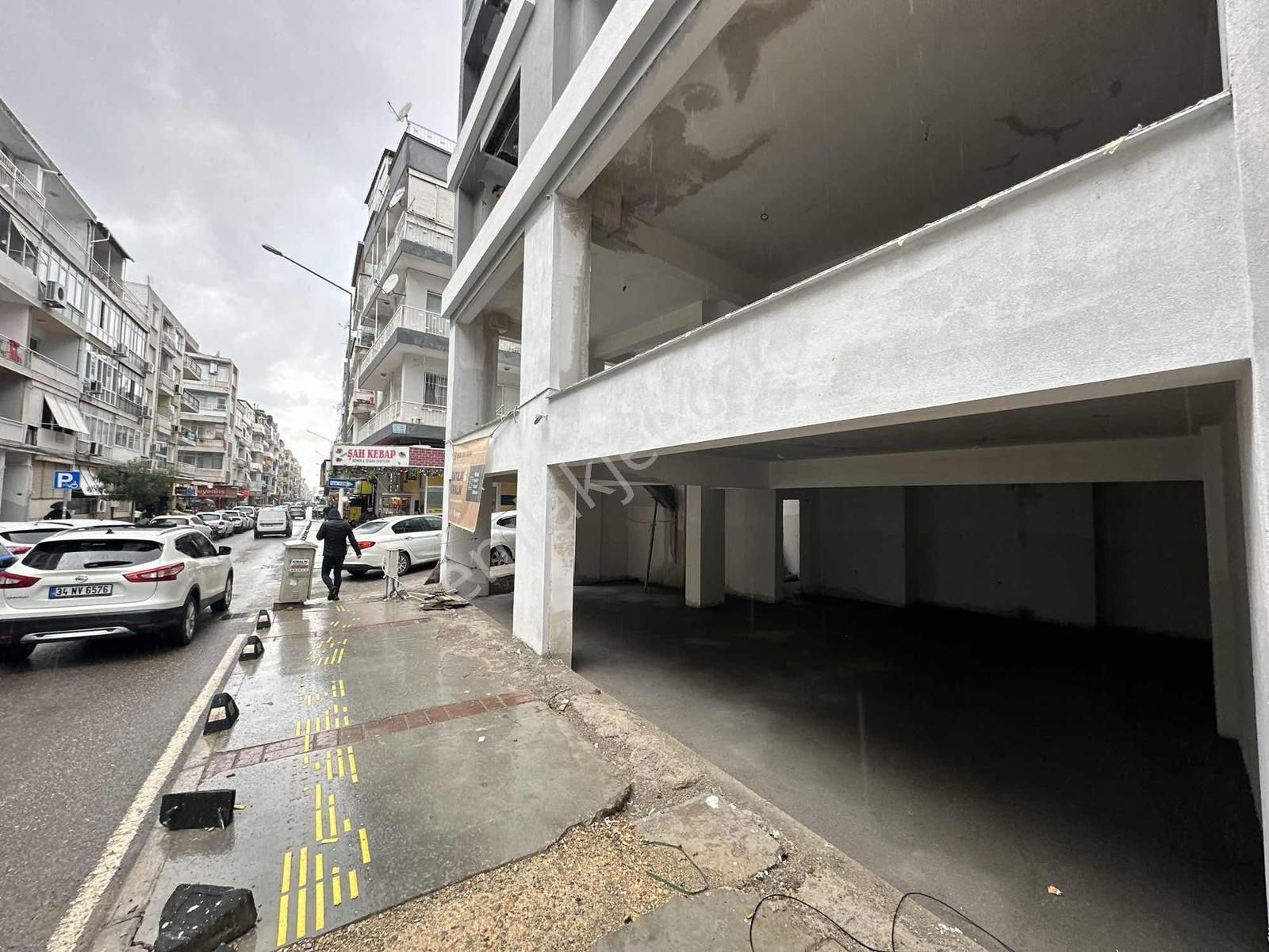 Betenyol Cadde Üzeri Emsalsiz 2 Katlı 180 M2 Kiralık Sıfır Köşe - Görsel 12