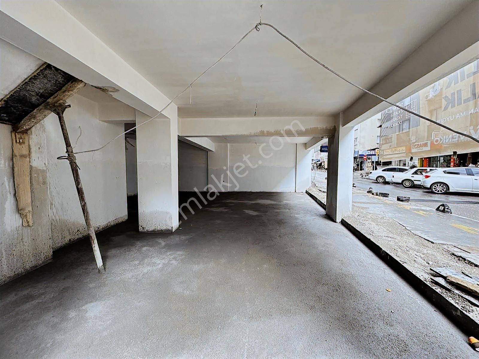 Betenyol Cadde Üzeri Emsalsiz 2 Katlı 180 M2 Kiralık Sıfır Köşe - Görsel 21