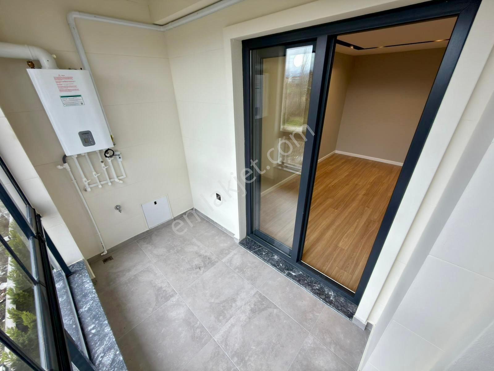 🏡 Referans'tan Altınkum'da Ara Kat Yerden Isıtmalı Modern Ve Şık Tasarımlı 1+1 Daire - Görsel 12