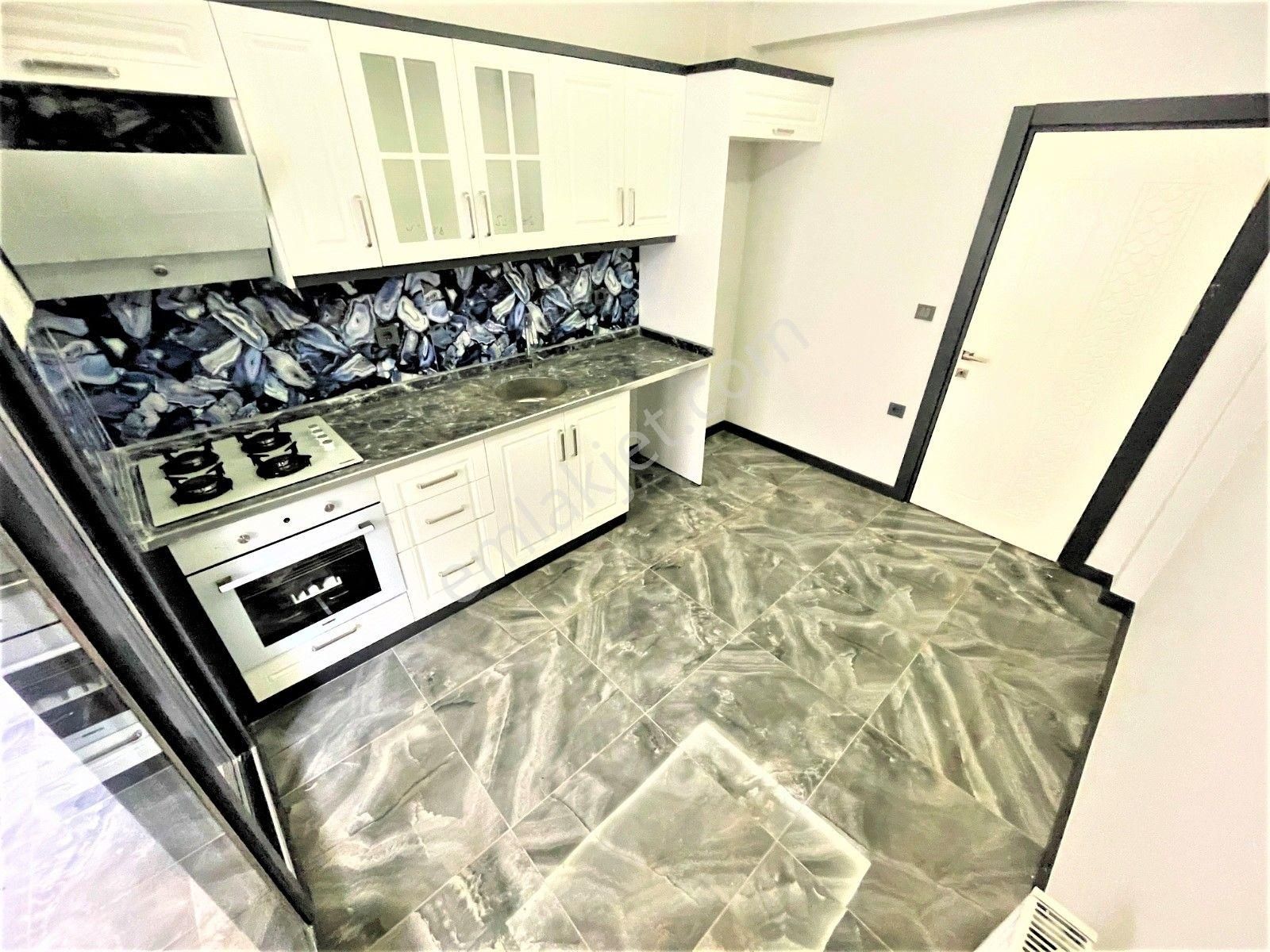 🟠🟠alfa'dan Akçay'da Önü Açık Satılık Arakat Ayrı Mutfak Çift Balkonlu 2+1daire