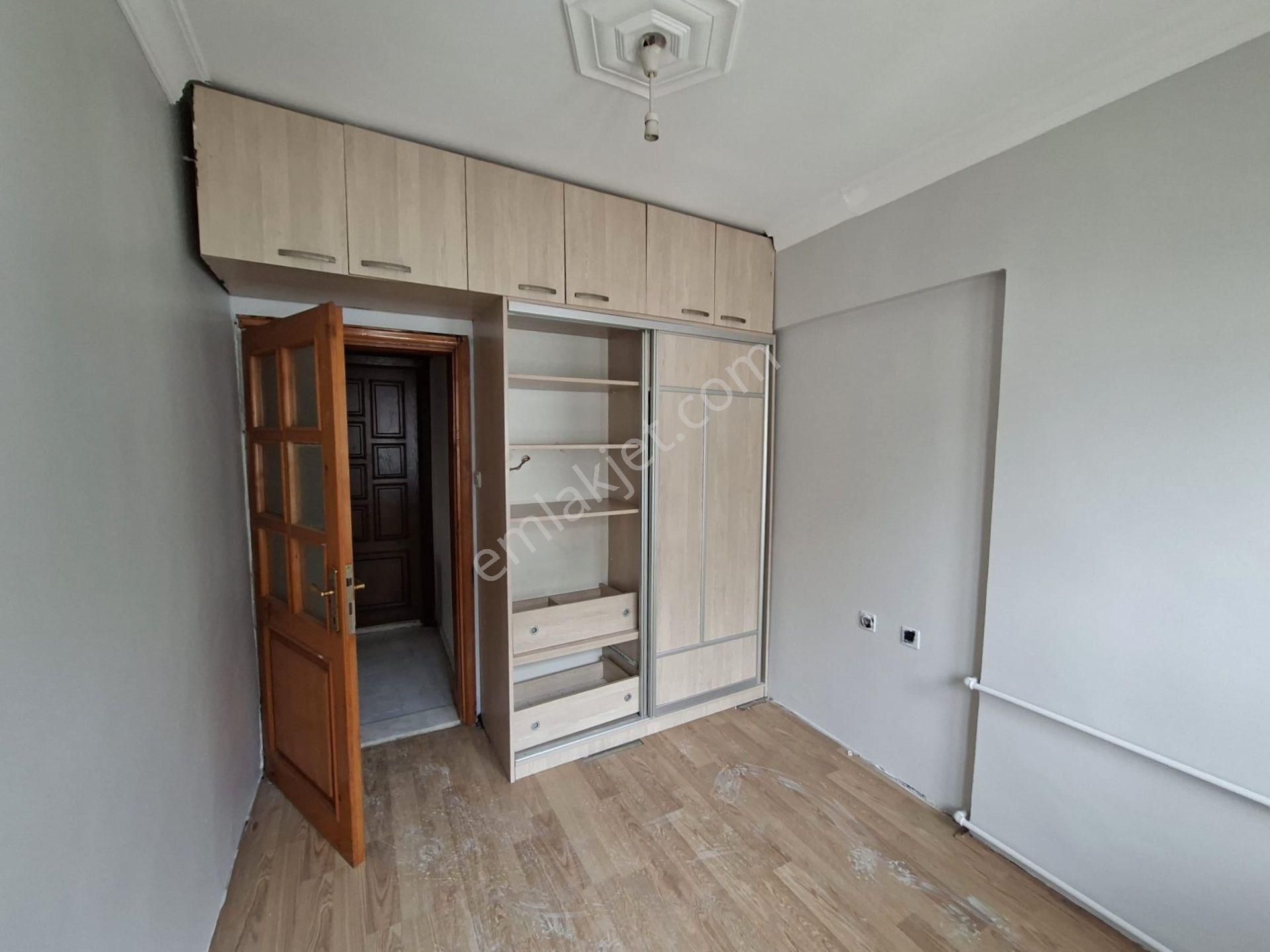 Recep Ümit'ten Gazi Yakup Satar Caddesi Üzeri , Büyük Park Karşısı Satılık 3+1 Asansörlü Daire. - Görsel 25