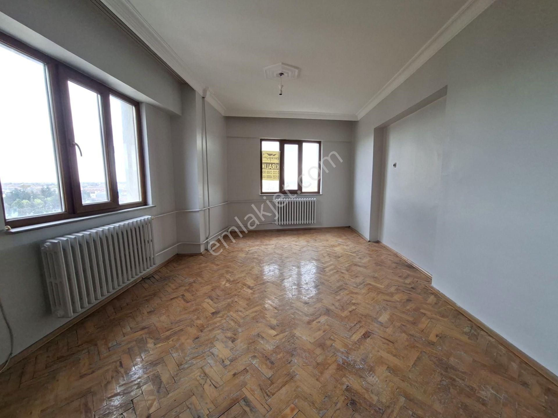 Recep Ümit'ten Gazi Yakup Satar Caddesi Üzeri , Büyük Park Karşısı Satılık 3+1 Asansörlü Daire. - Görsel 6